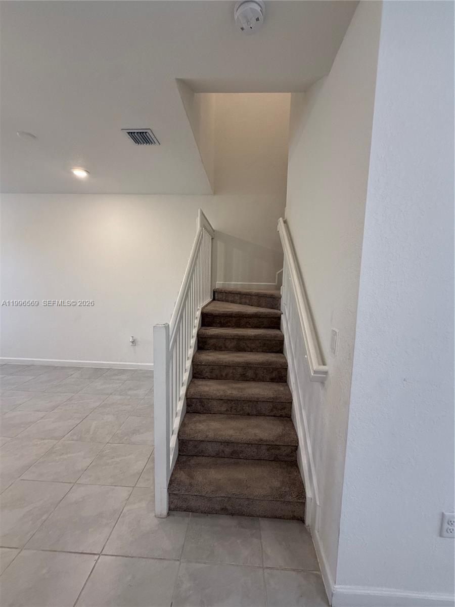 GOLF PARK SEC 1 - Residential Lease