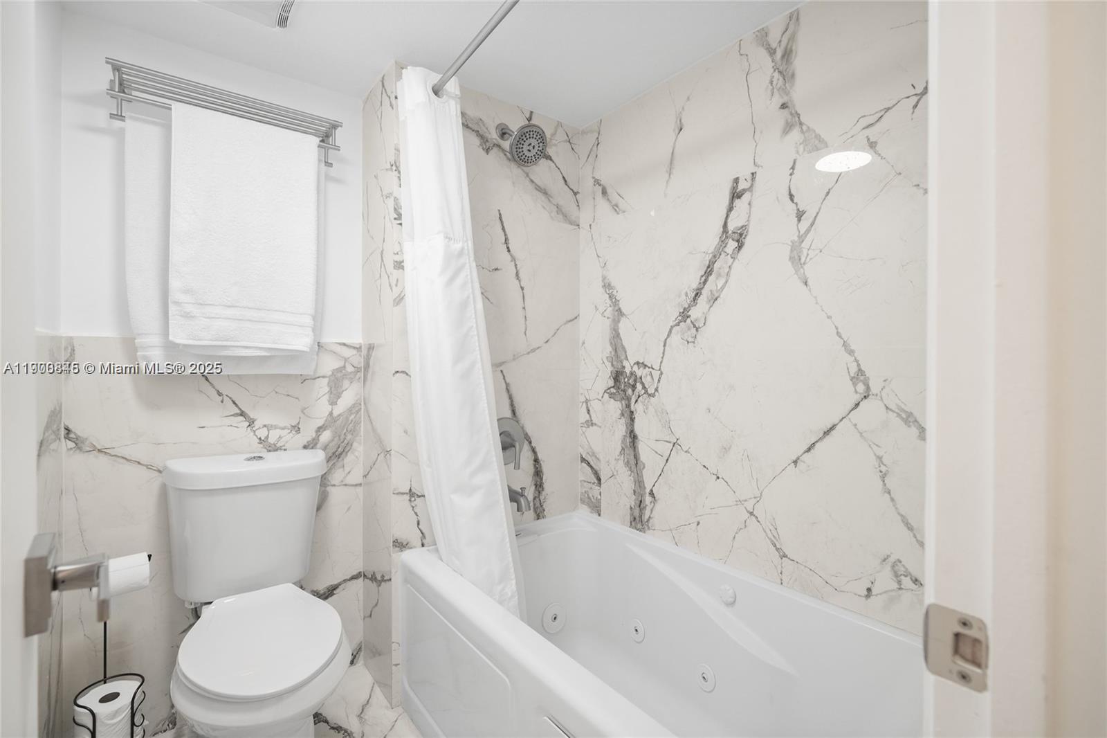 GARDENS AT BONAVENTURE 11 - Residential