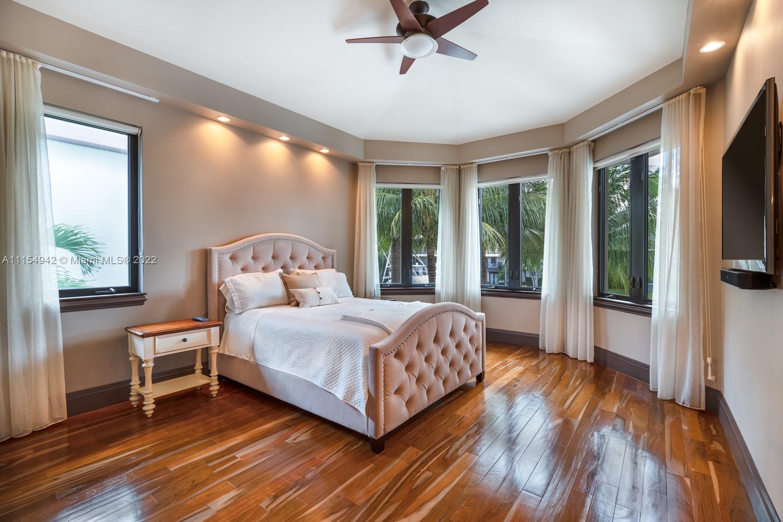 STILWELL ISLES - Residential