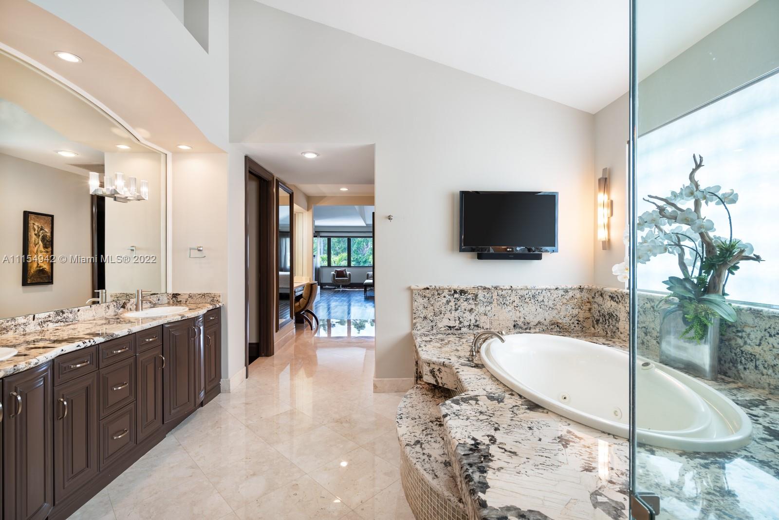 STILWELL ISLES - Residential