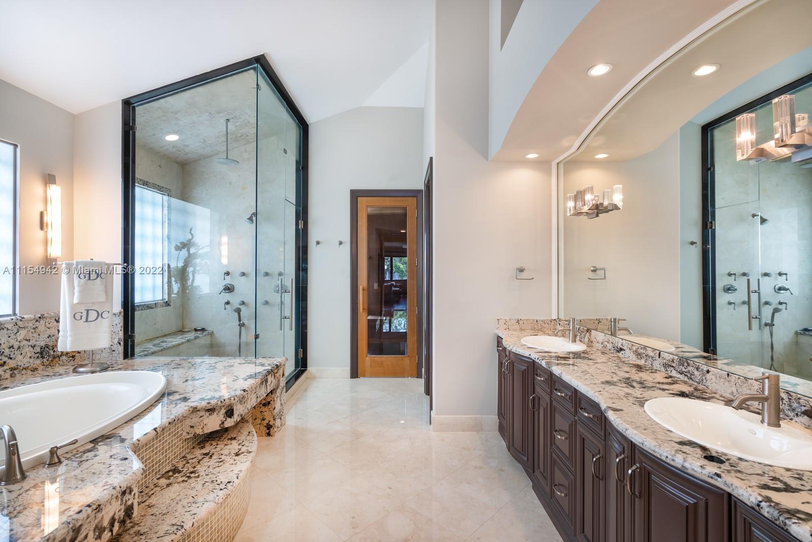 STILWELL ISLES - Residential