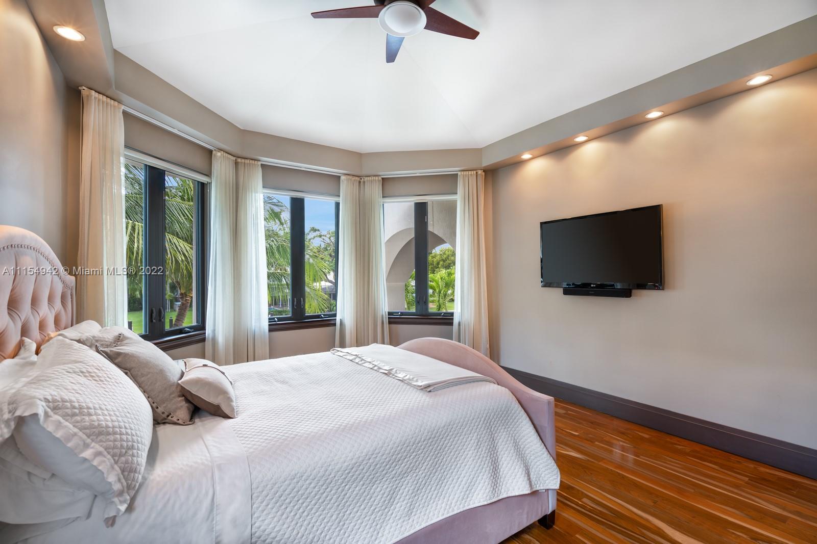 STILWELL ISLES - Residential