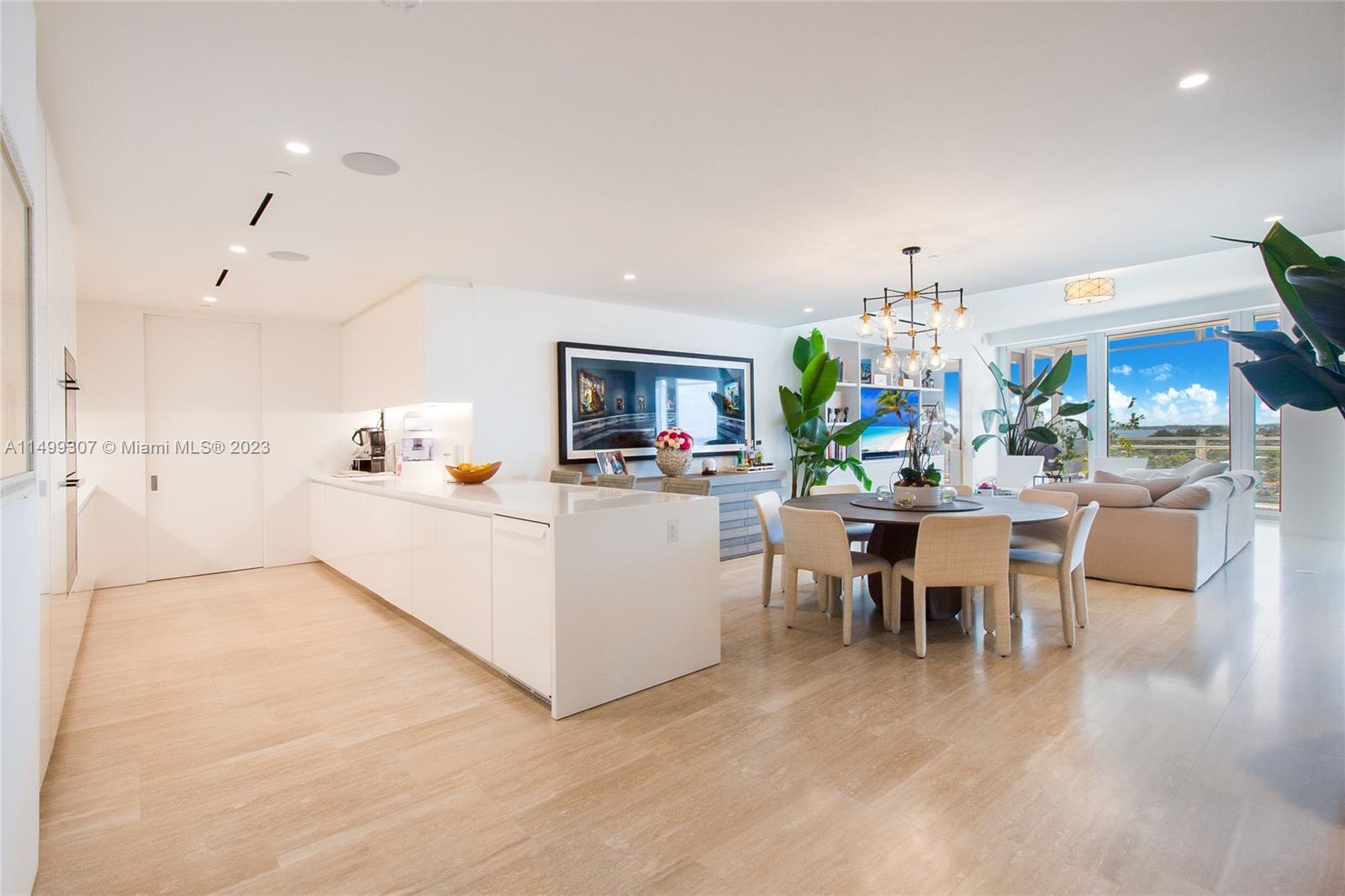 Experience the LEGENDARY FOUR SEASONS LIFESTYLE from this wonderful 2 Bedroom, 2.5 Bathroom Private Residence at The Surf Club with breathtaking views of Biscayne Bay and Indian Creek from the 9th Floor. Enjoy the ART OF HOSPITALITY by Four Seasons with à -la-carte services including 24-hr concierge, in-room dining, housekeeping, & more. Property: 4 Pools & Beach (fully serviced), Residents-Only Fitness Centers, 4 Restaurants including Thomas Keller restaurant, Four Seasons spa, 2 shops, &more.