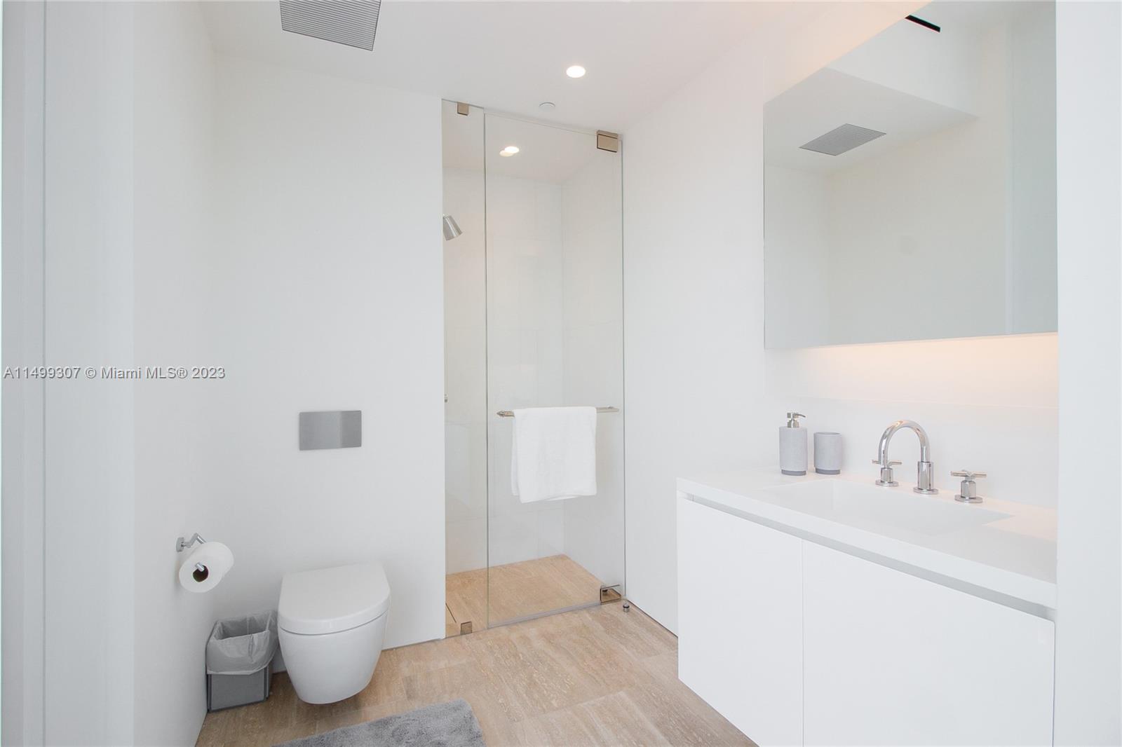 SURF CLUB CONDO - Residential