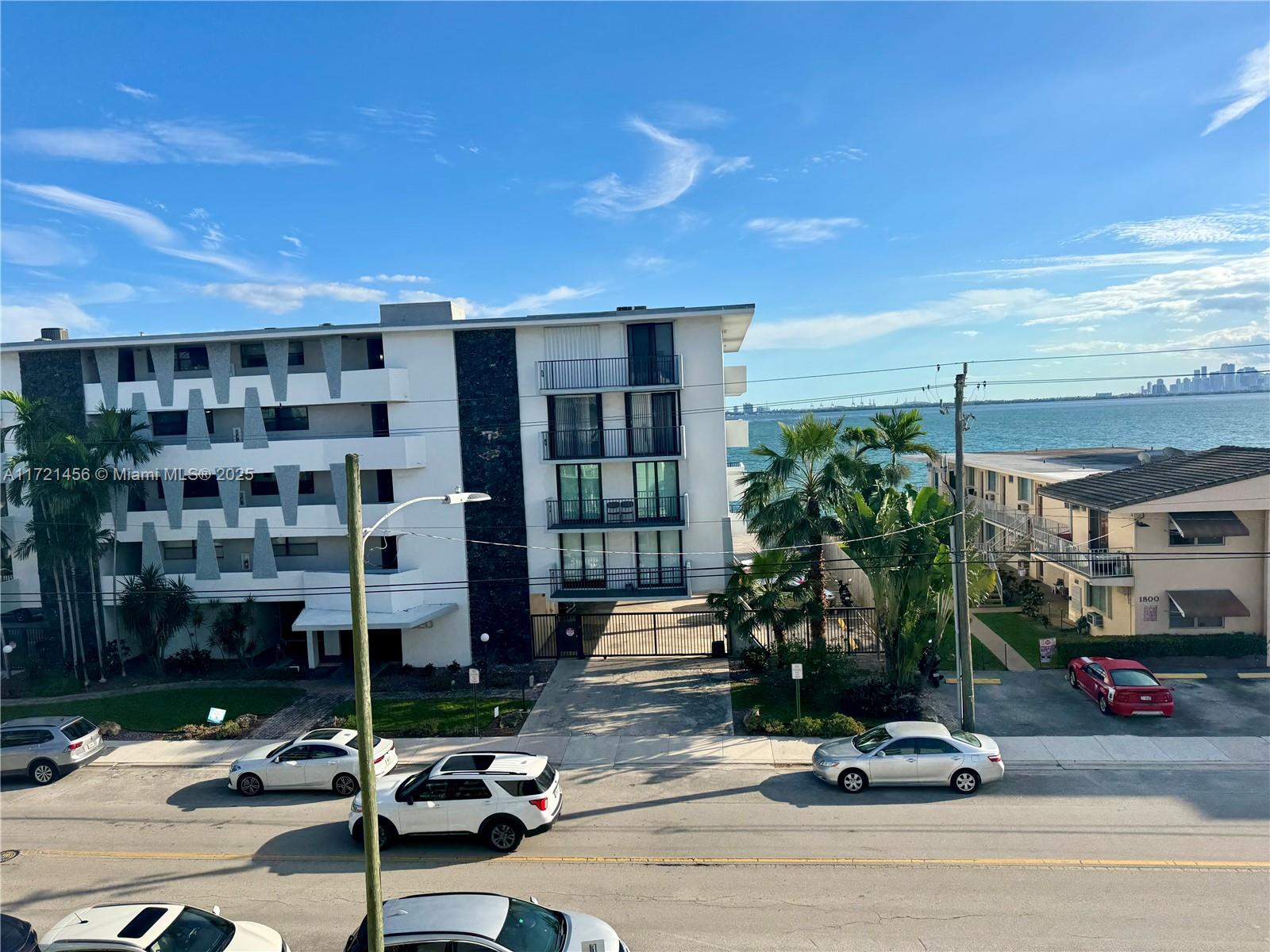 NORTH BAY VILLAS CONDO - Residential