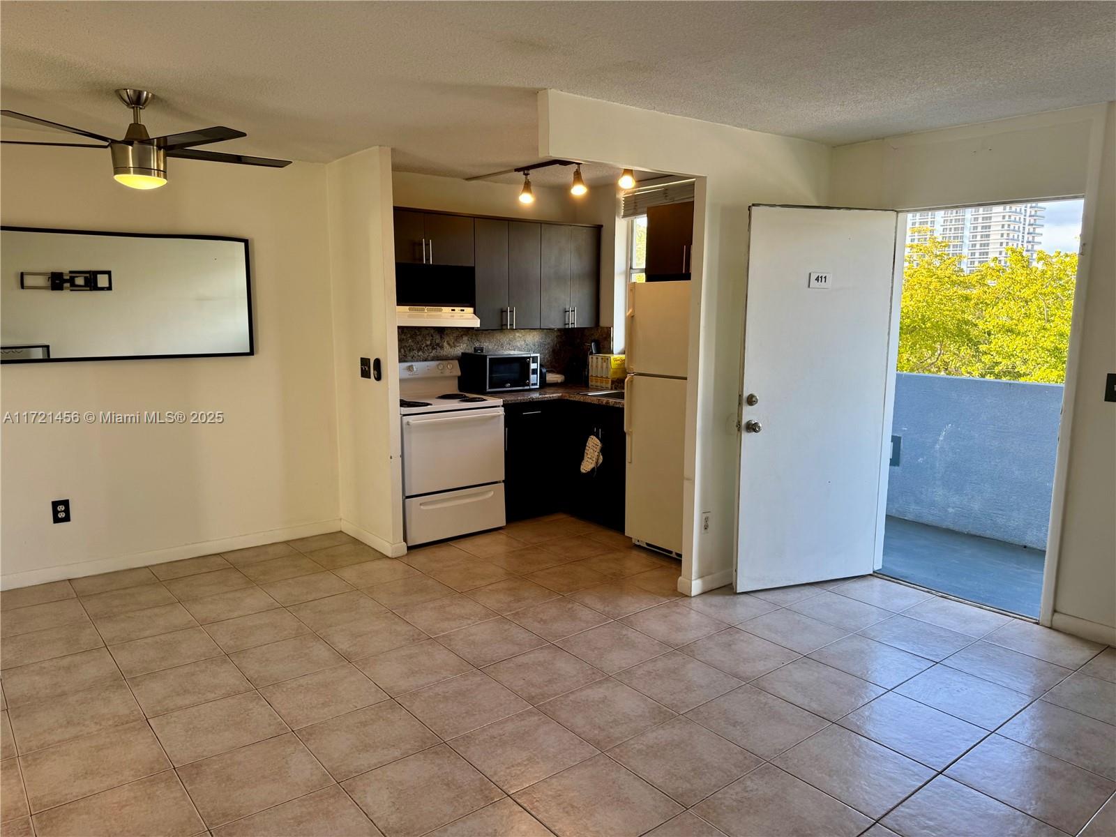 NORTH BAY VILLAS CONDO - Residential