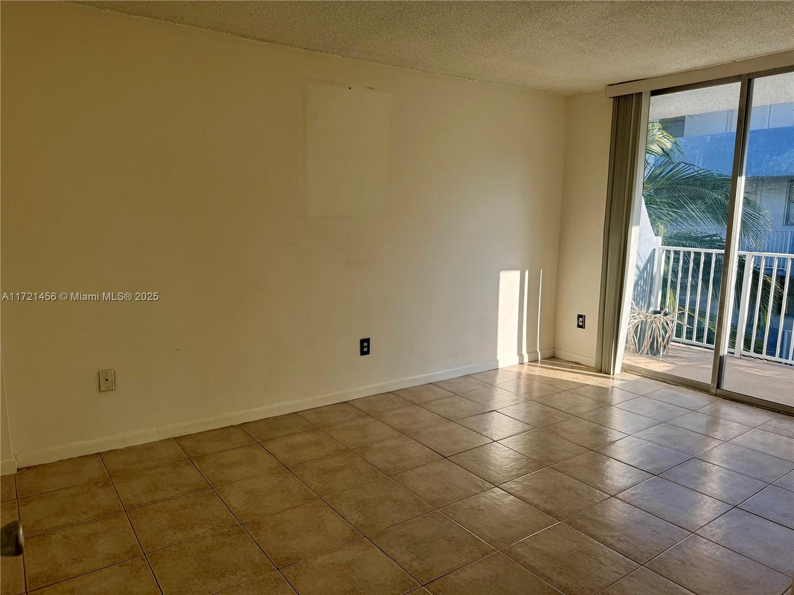 NORTH BAY VILLAS CONDO - Residential