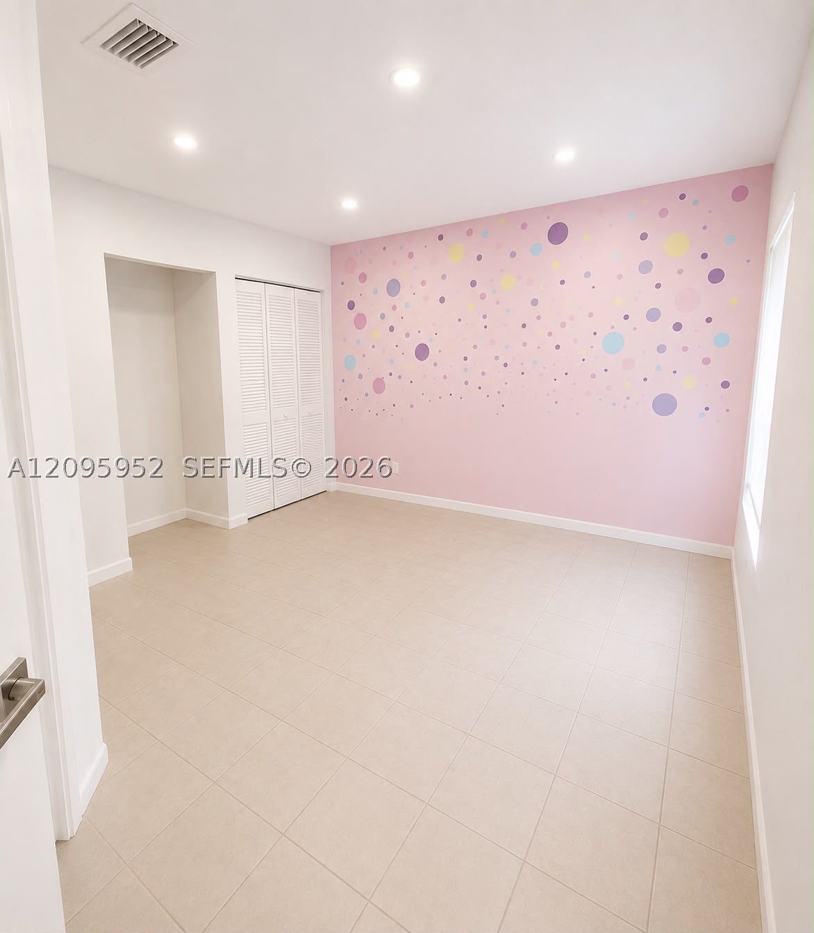 7466 NW 34th St