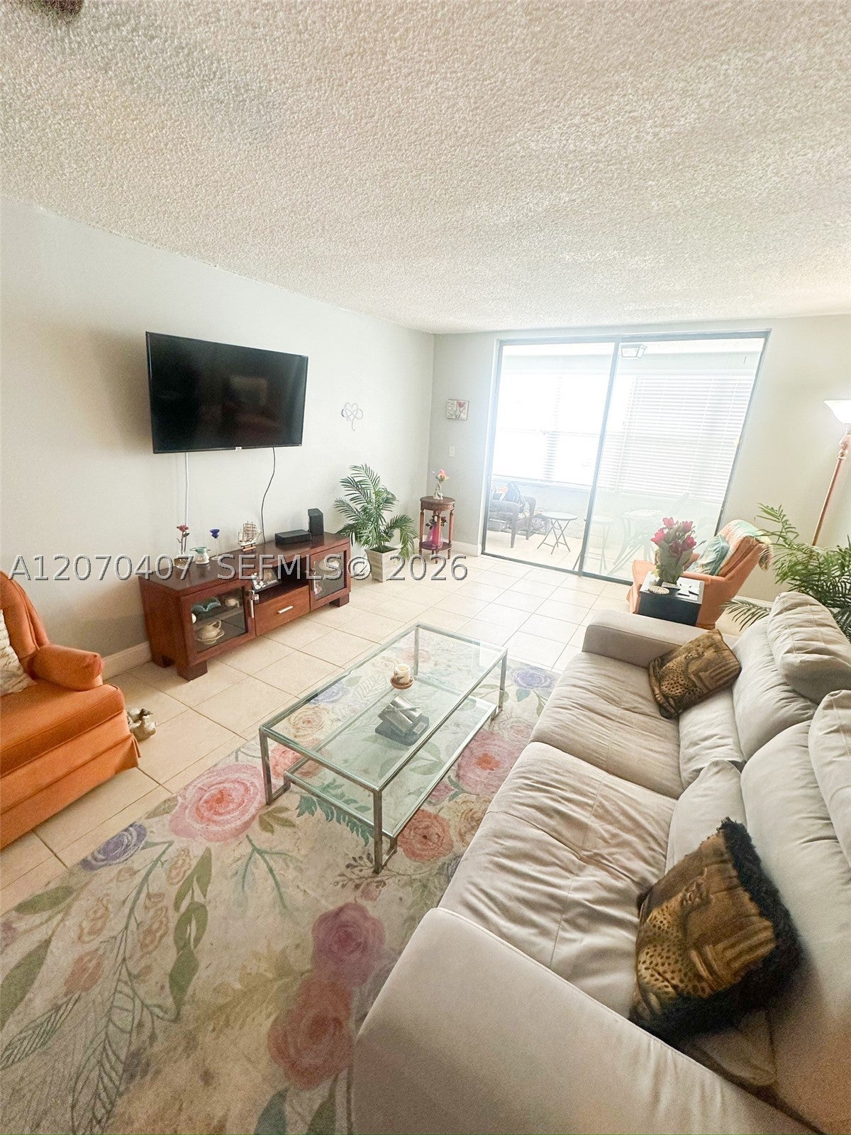 2860 Somerset Dr 400K
