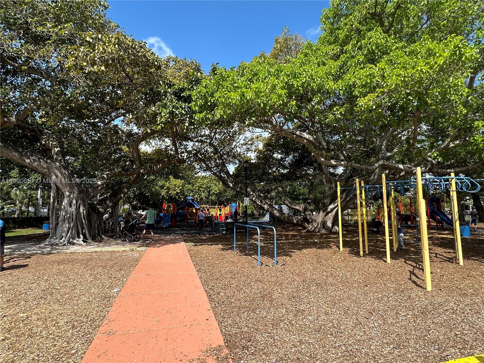 APOLLO CONDO - Residential Lease