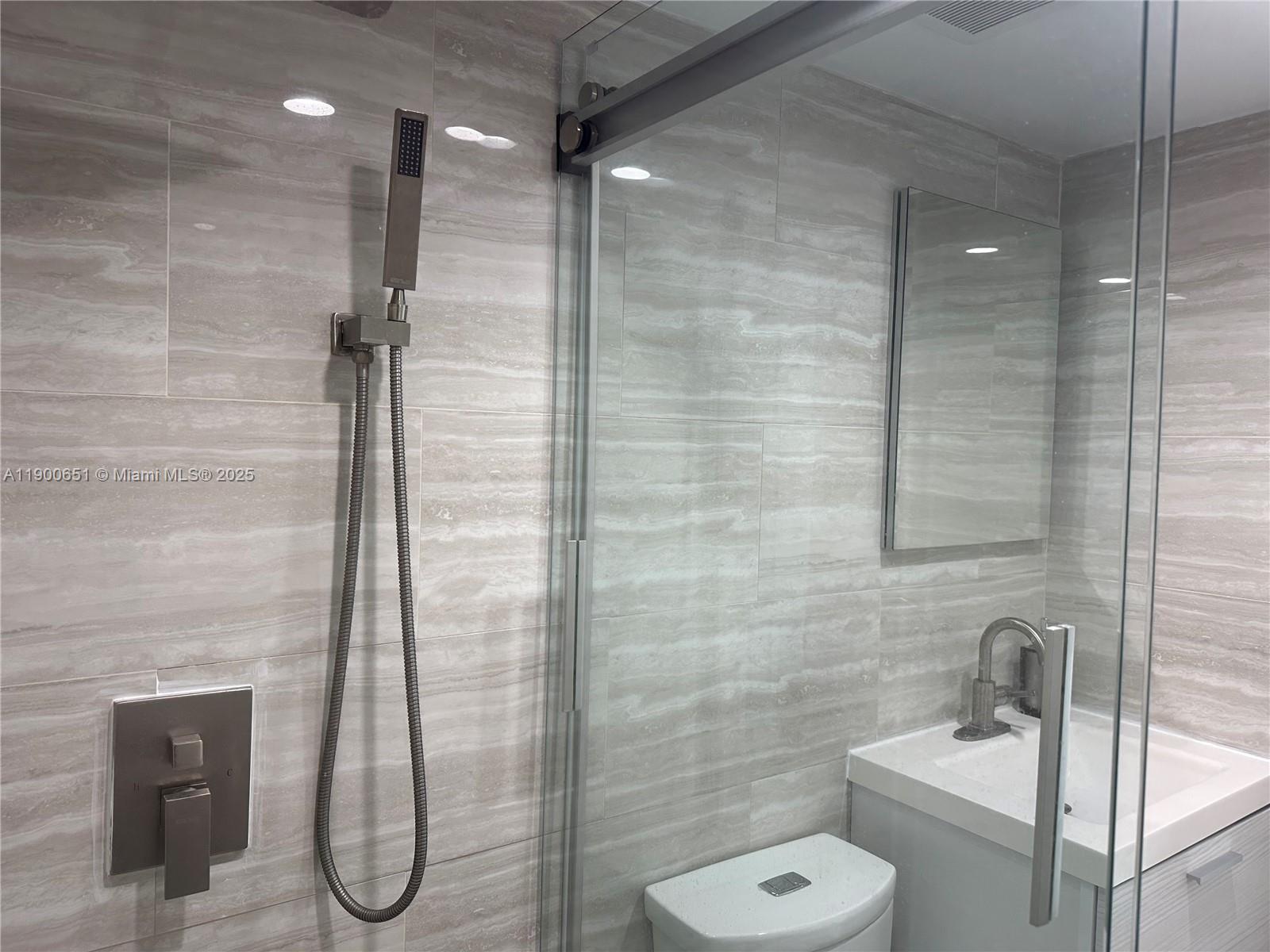 APOLLO CONDO - Residential Lease