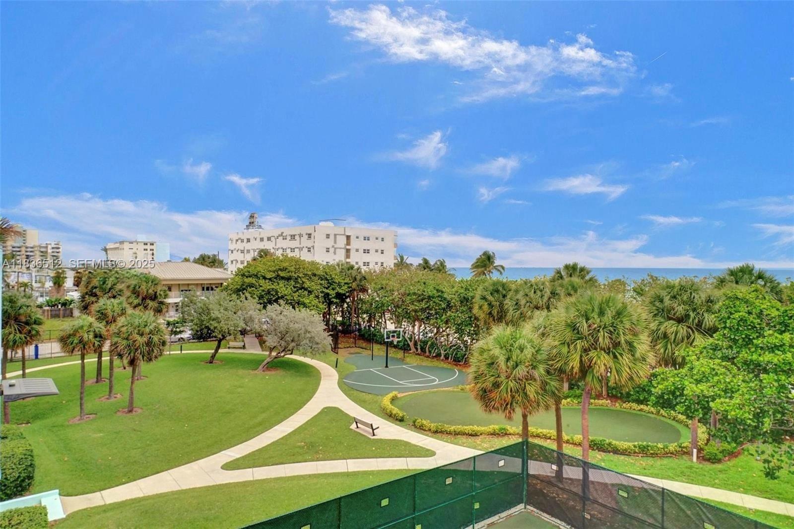 SUMMIT CONDO - Residential