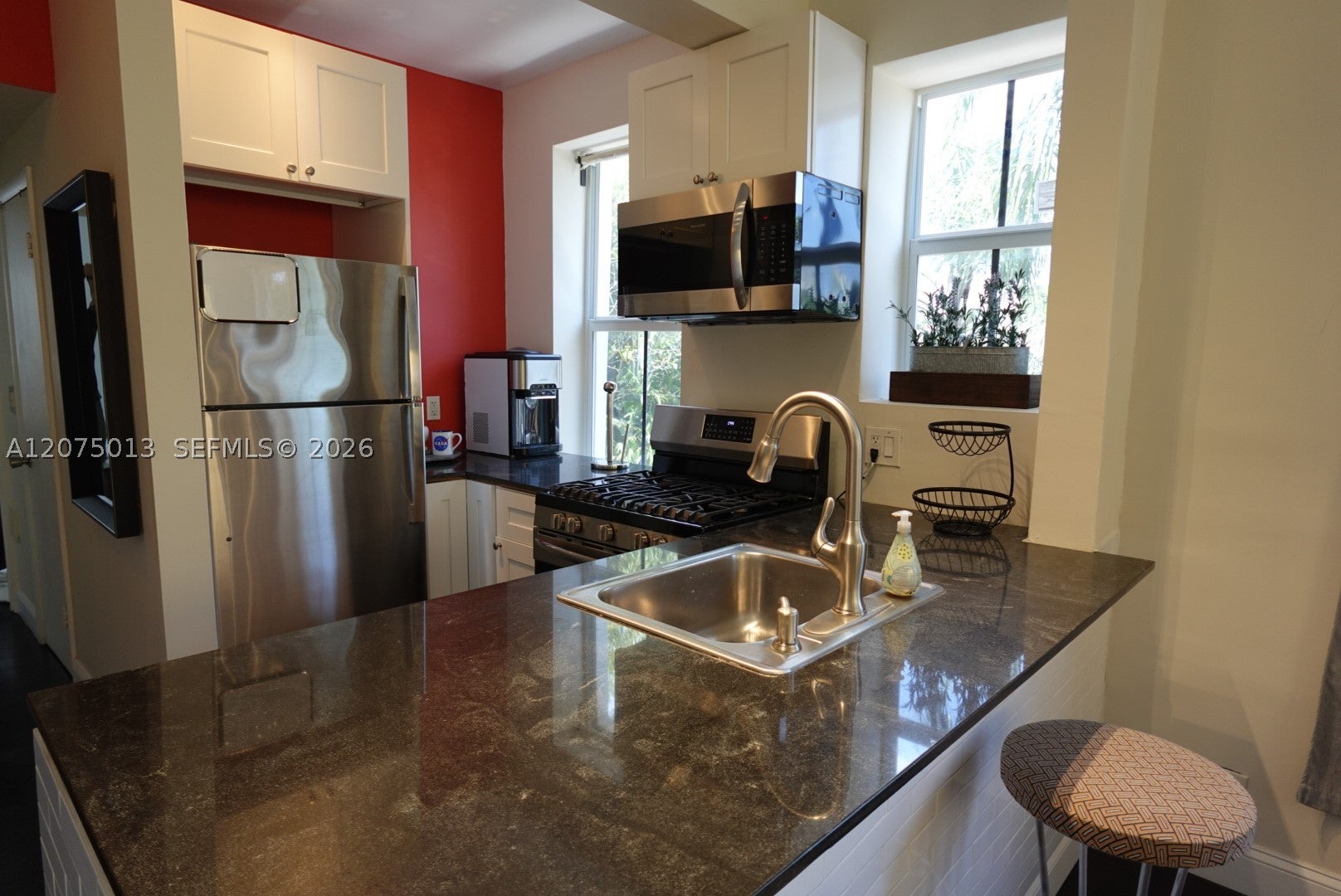 1320 Drexel Ave 200