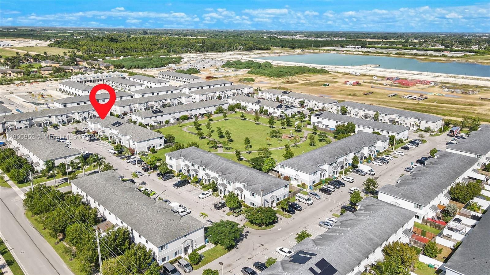 FOREST PARK VILLAS - Residential