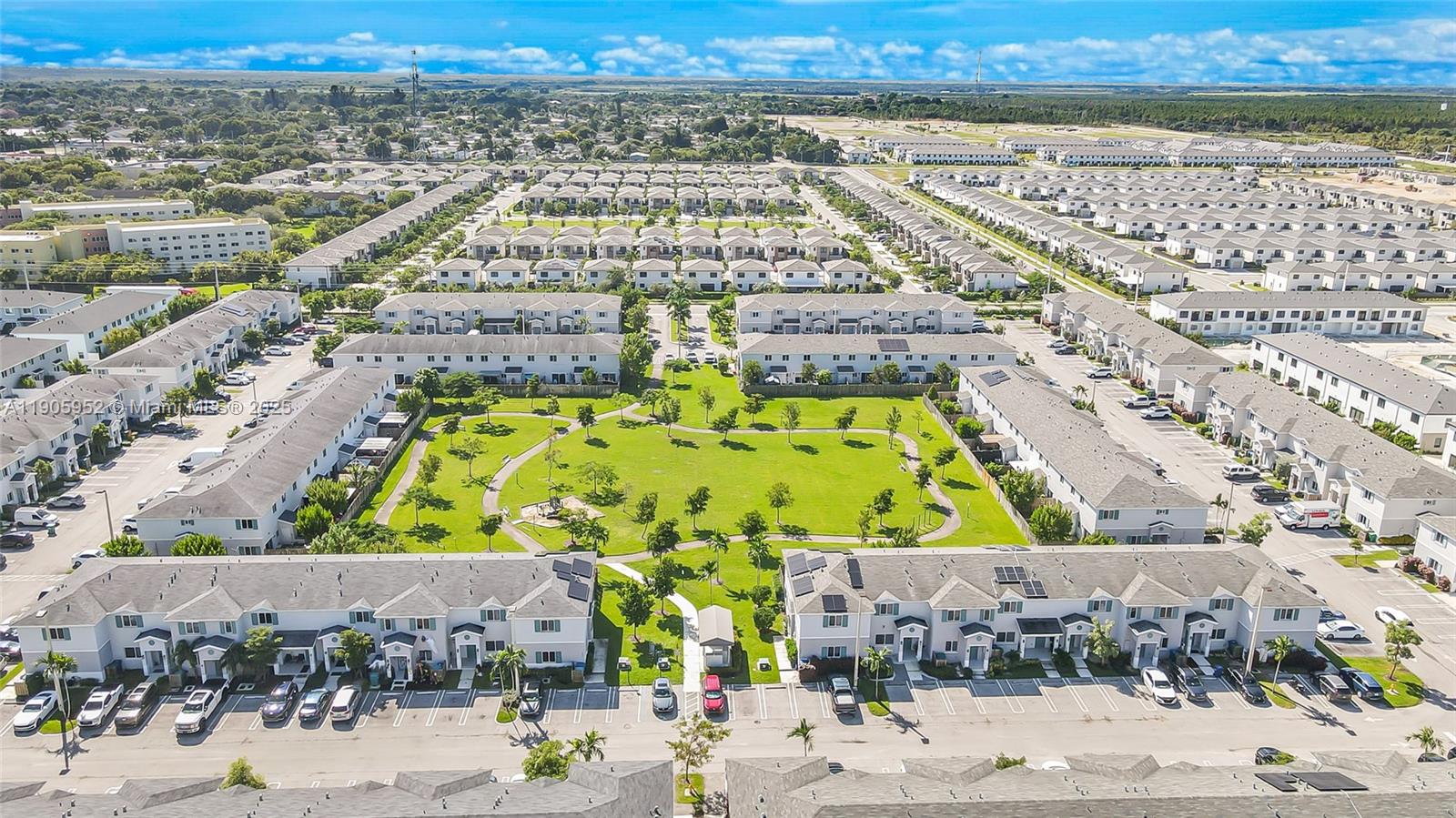 FOREST PARK VILLAS - Residential