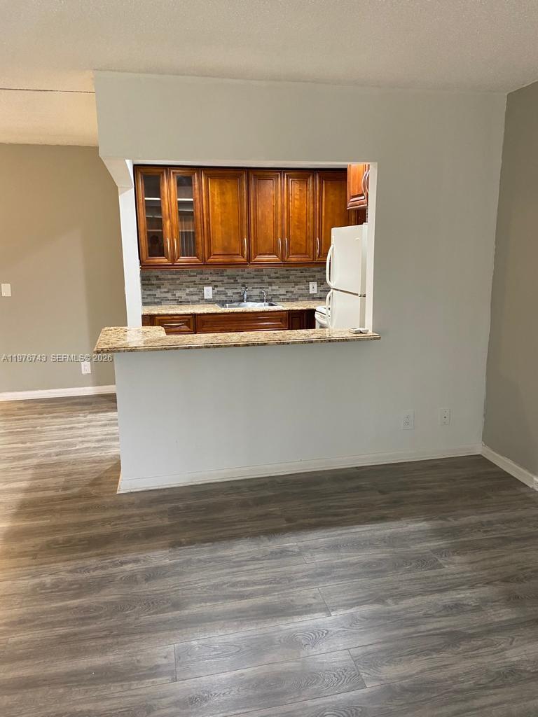 FANSHAW AT CENTURY VILLAG - Residential Lease