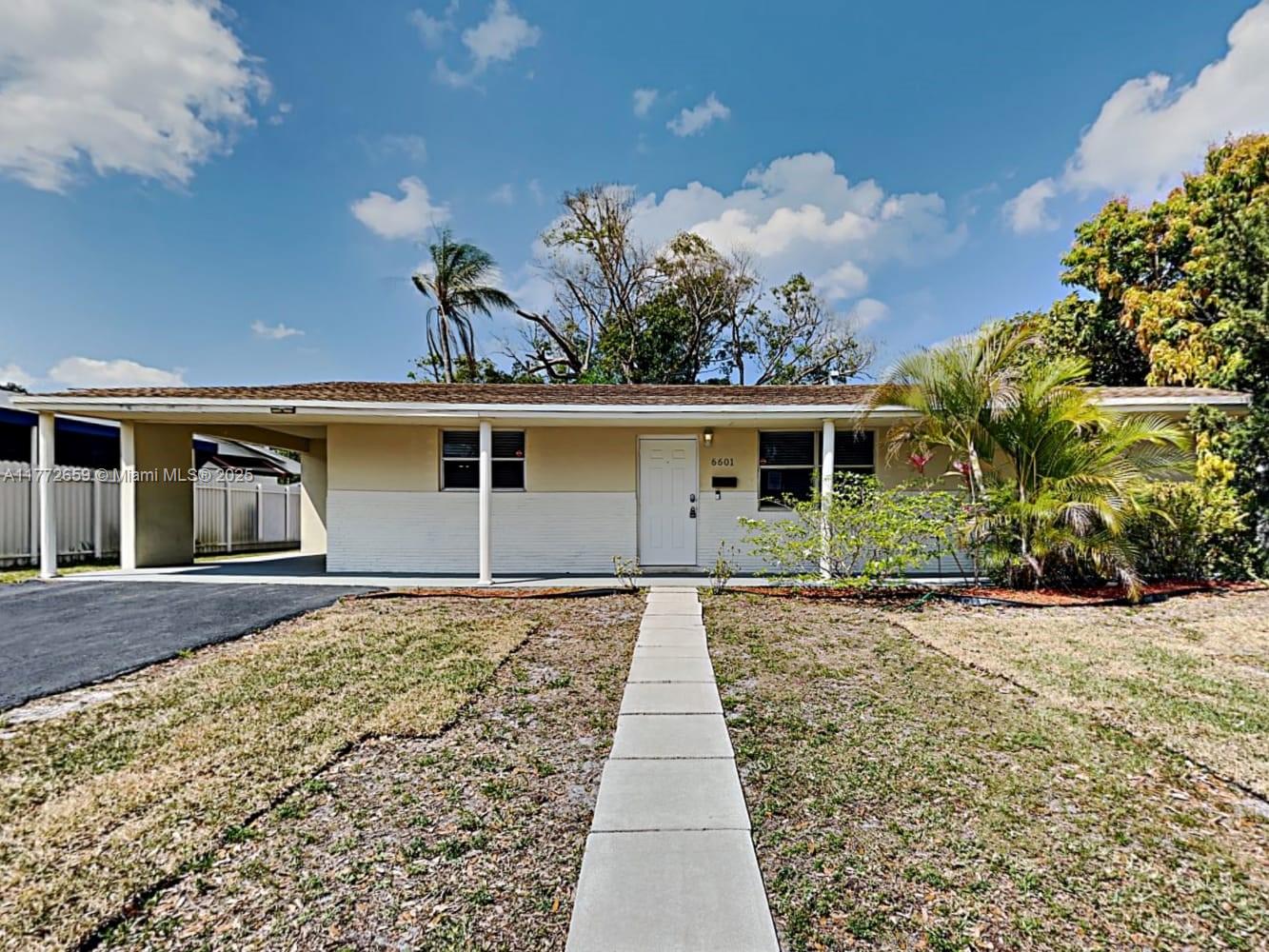 Rental Property at 6601 Sw 7th St, Pembroke Pines, Miami-Dade County, Florida - Bedrooms: 3 
Bathrooms: 2  - $2,845 MO.