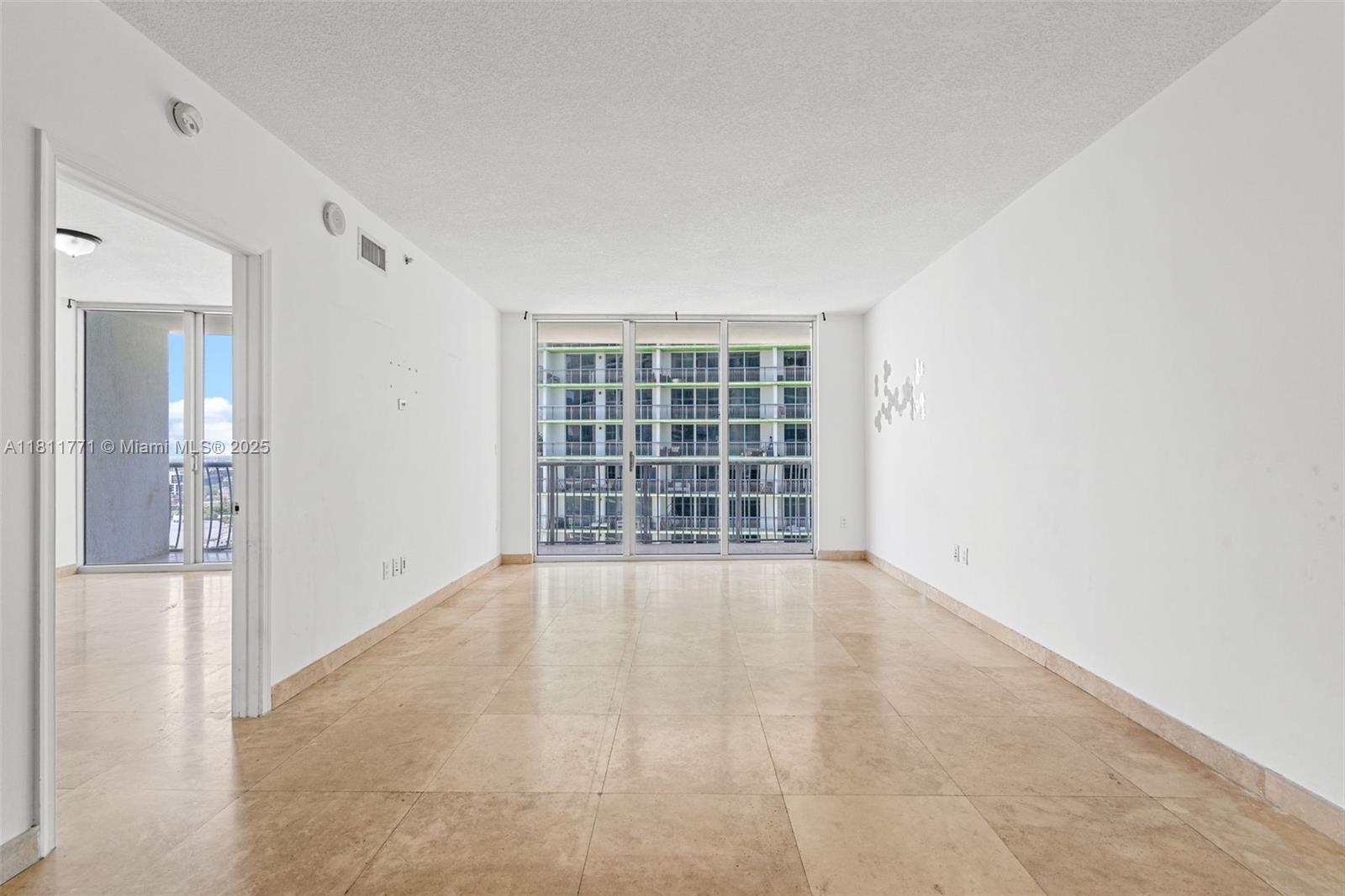 OPERA TOWER CONDO - Residential