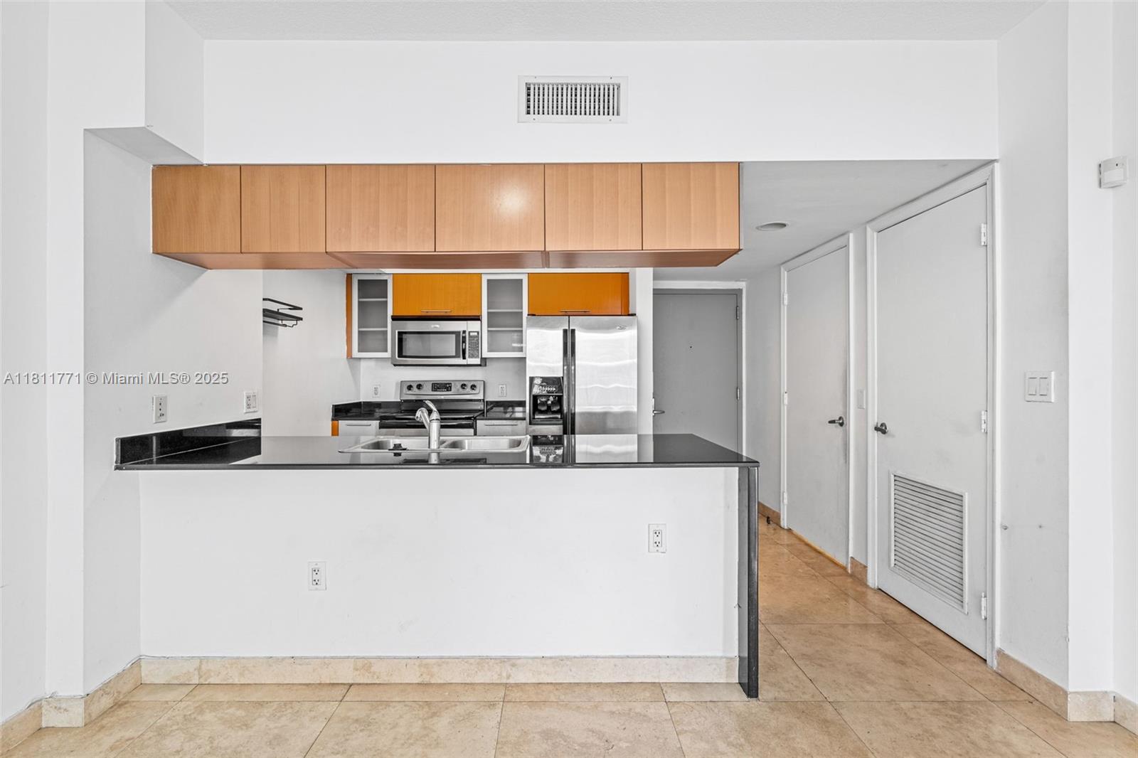 OPERA TOWER CONDO - Residential