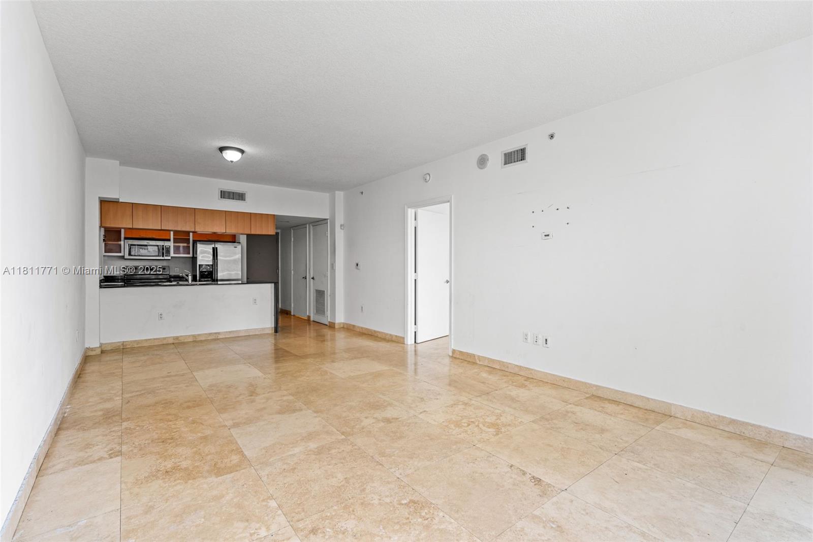 OPERA TOWER CONDO - Residential