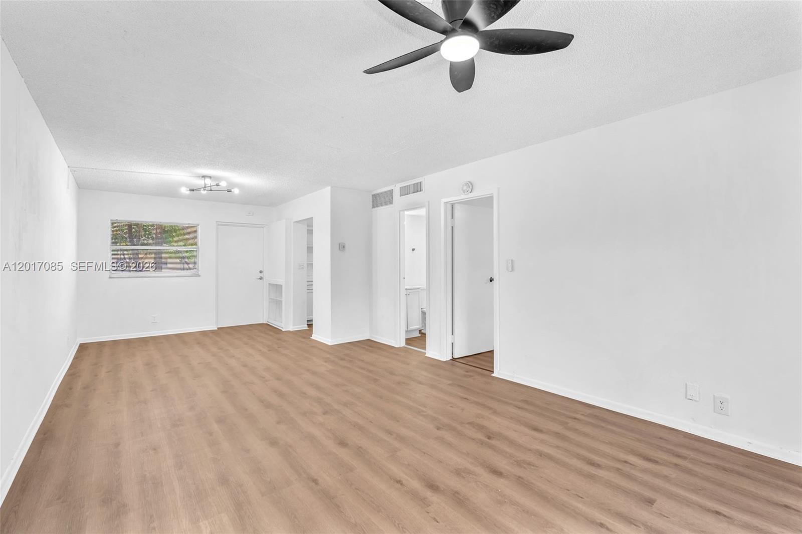 GARDENS AT LAUDERHILL CON - Residential