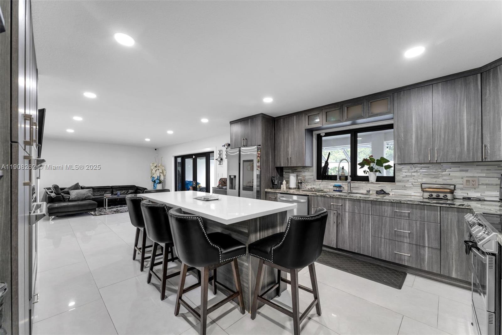 SWEETWATER ESTATES SUB - Residential