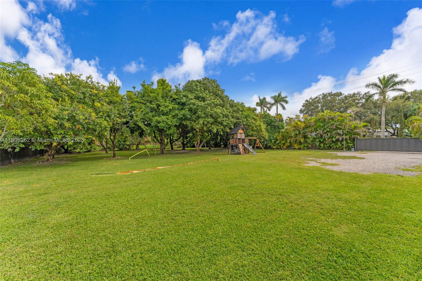 SWEETWATER ESTATES SUB - Residential