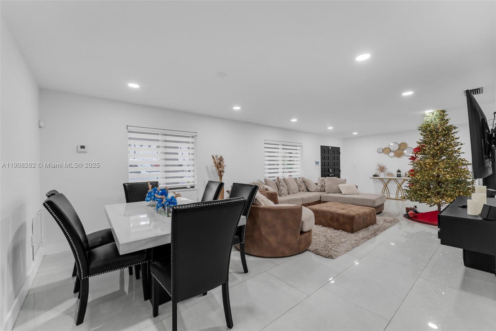 SWEETWATER ESTATES SUB - Residential