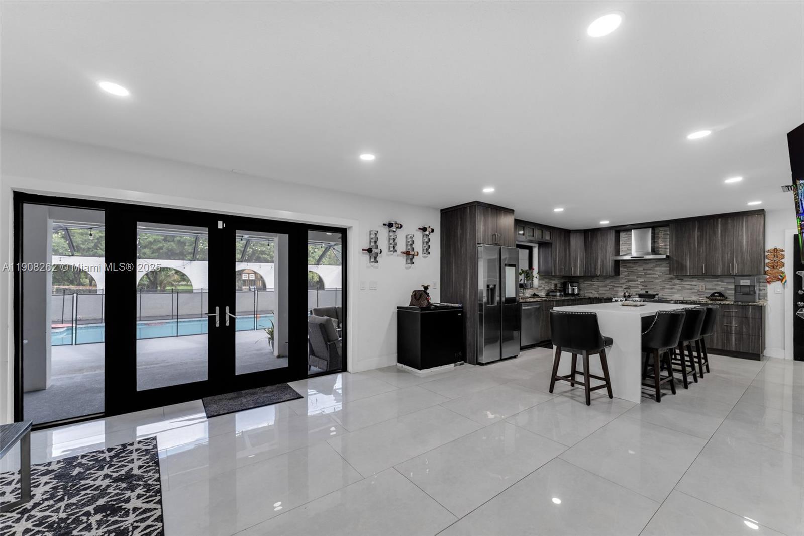 SWEETWATER ESTATES SUB - Residential