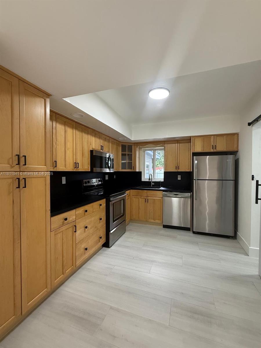 651 N 73rd Ave 1, Hollywood, Broward County, Florida - 3 Bedrooms  
2 Bathrooms - 