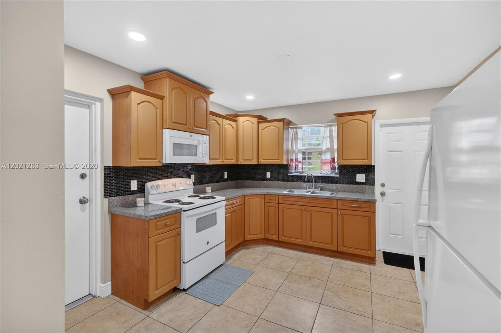 WASHINGTON PARK FOURTH AD - Residential