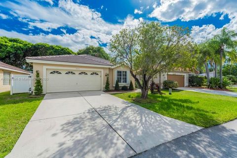 Photo of 18270 NW 19th St, Pembroke Pines, FL 33029 (MLS # A11890896)