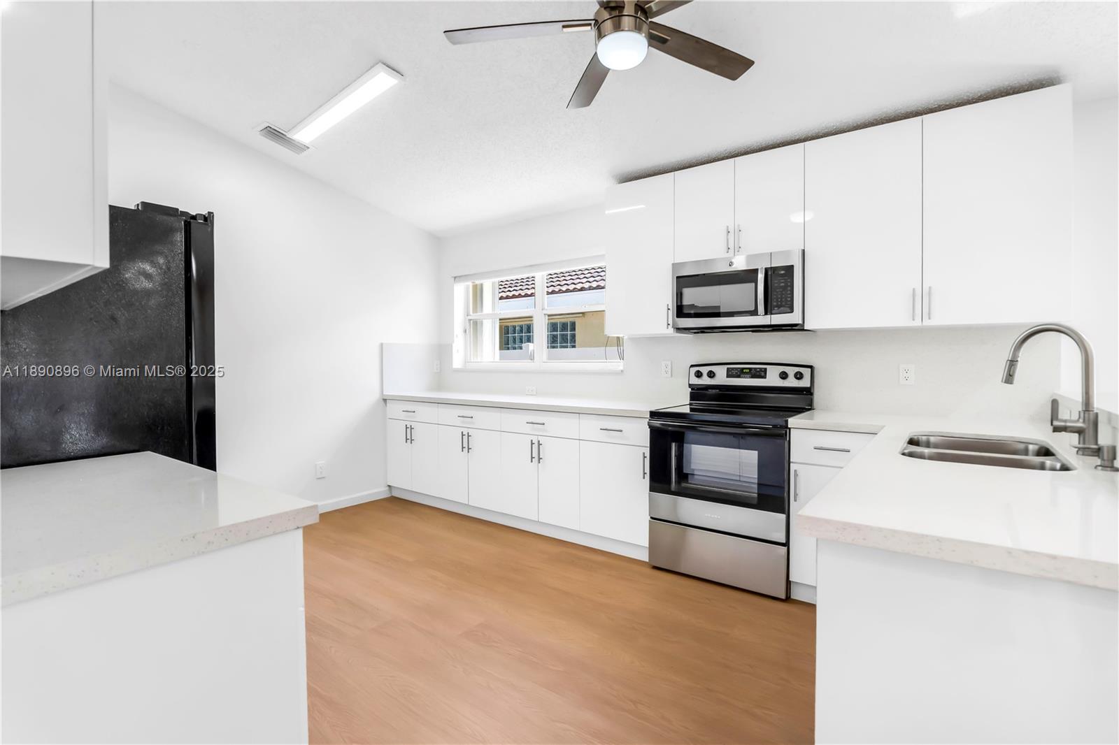 SILVER LAKES AT PEMBROKE - Residential