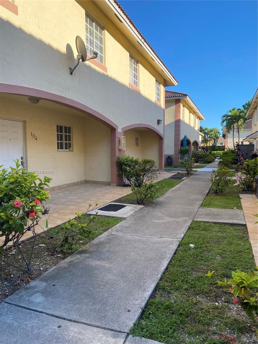 Spacious and beautifully maintained townhouse featuring 3 large bedrooms. Enjoy an open-concept kitchen with granite counter top, dining, and living area. Move-in ready, updated bathrooms it includes 2 assigned parking spaces plus guest parking. Located in the peaceful gated community of Marquis Villas.