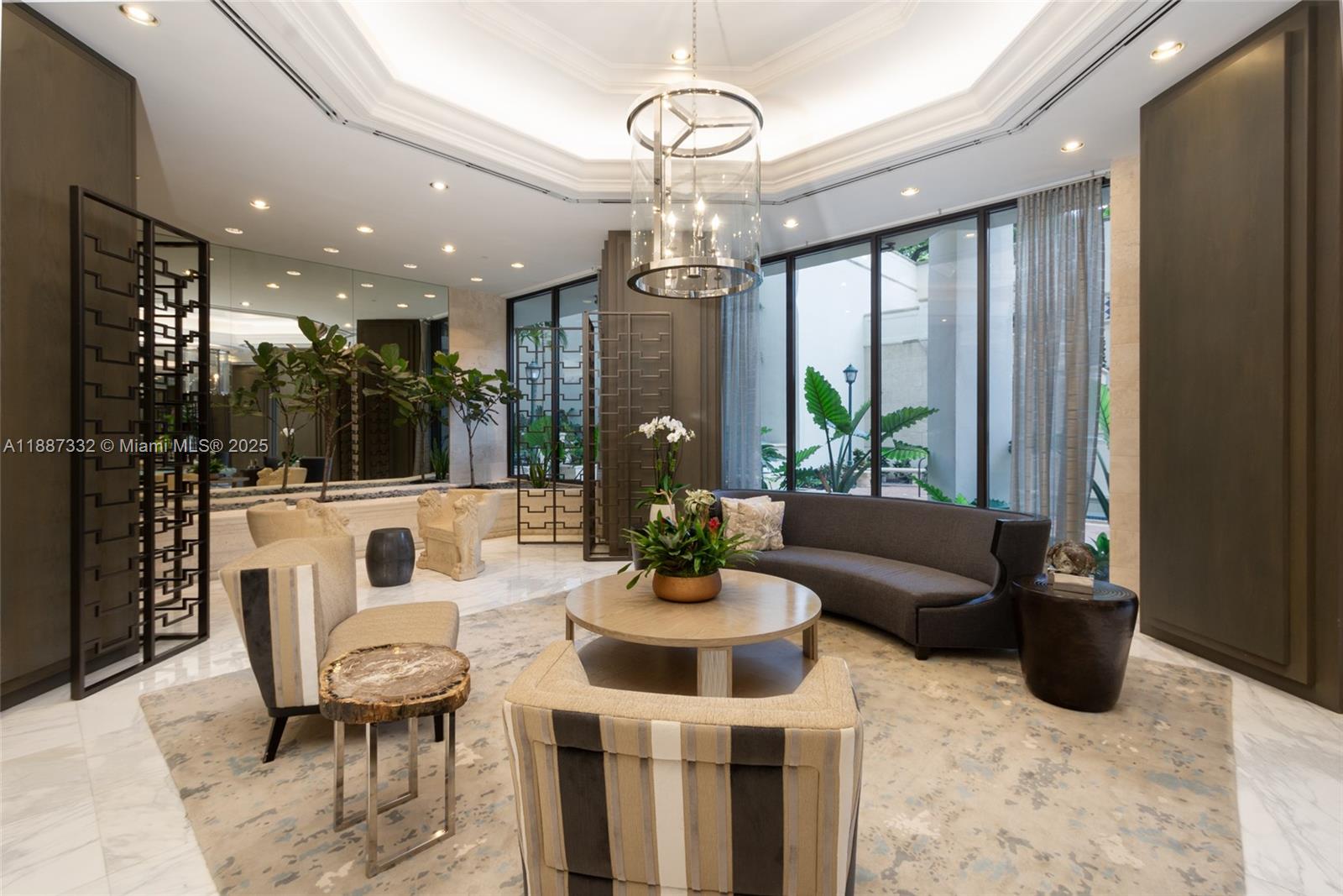 Williams Island - Residential