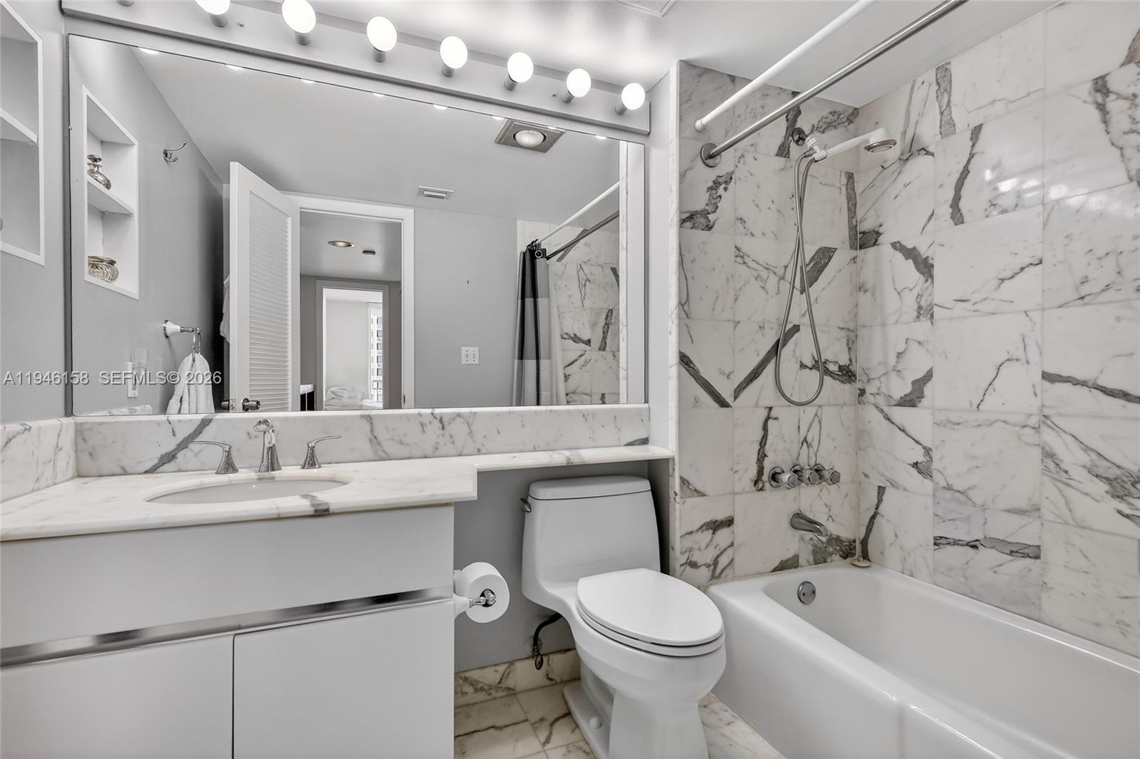 SOUTH POINTE TOWERS CONDO - Residential