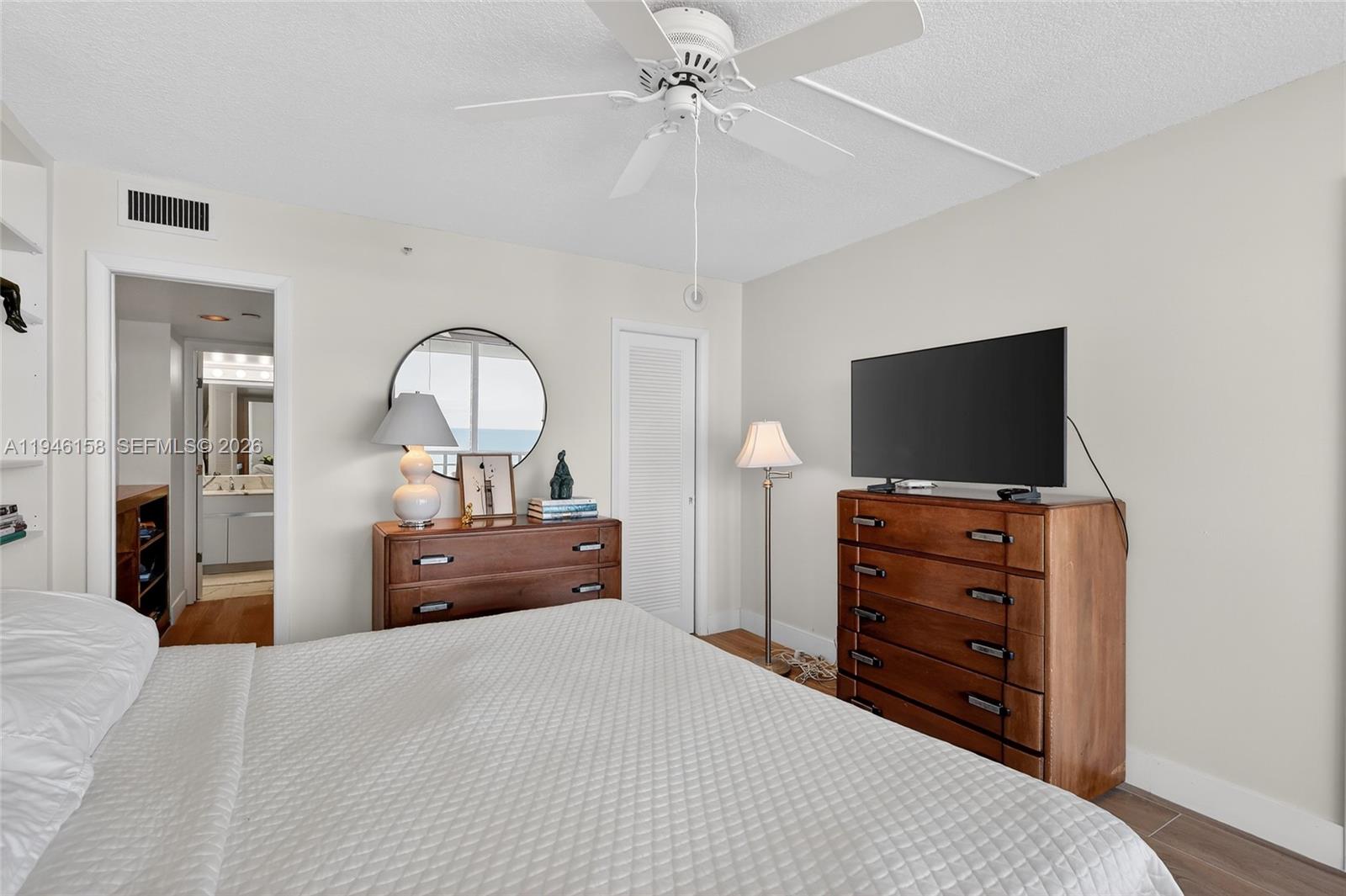 SOUTH POINTE TOWERS CONDO - Residential