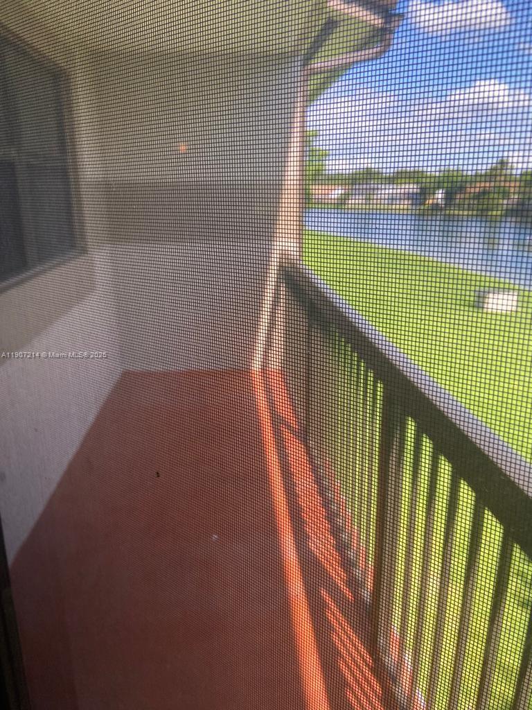 VILLAS DE VENEZIA - Residential Lease