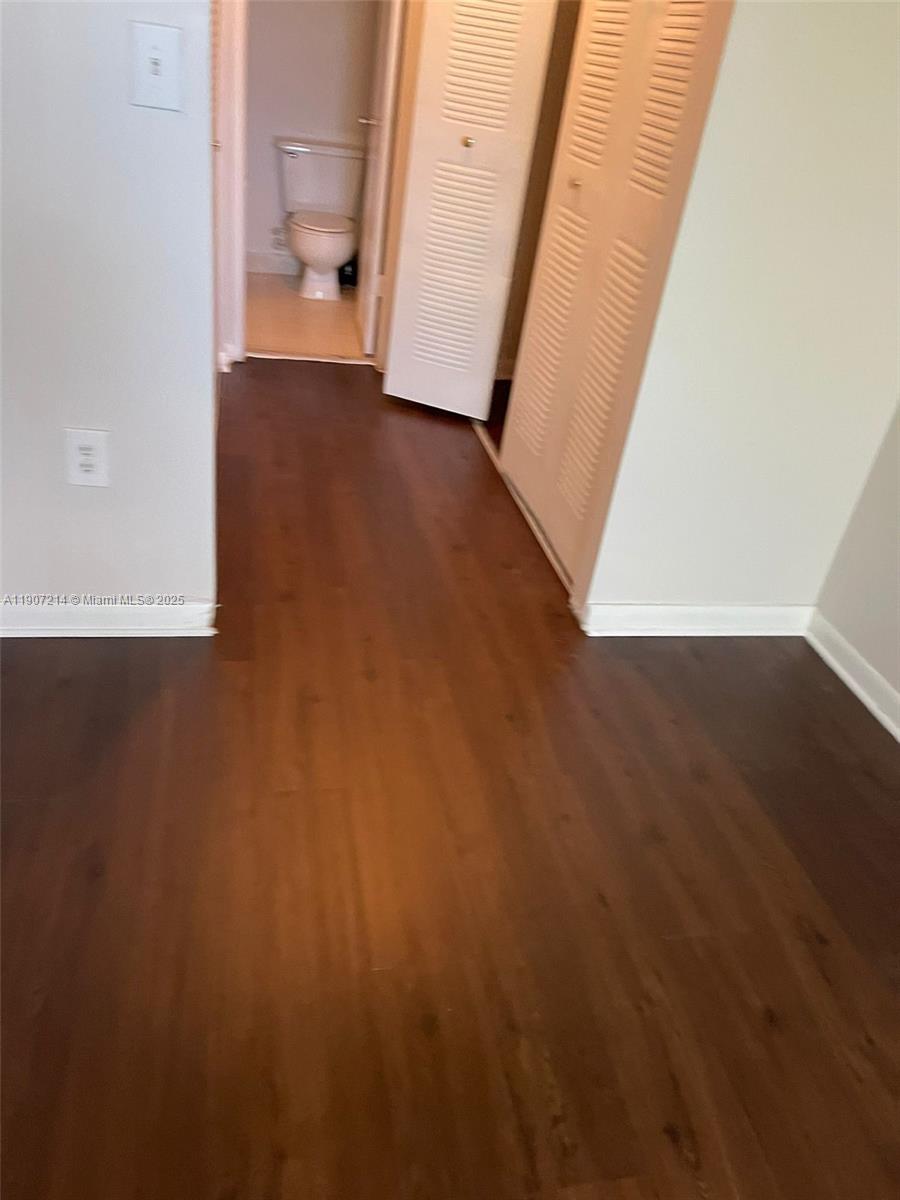 VILLAS DE VENEZIA - Residential Lease