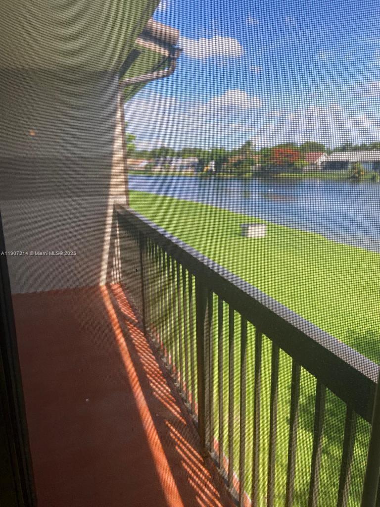 VILLAS DE VENEZIA - Residential Lease