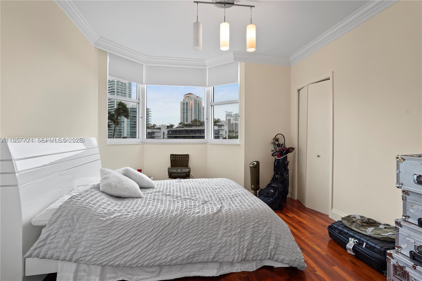 PORTOFINO TOWER CONDO - Residential