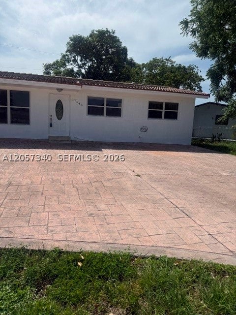 17545 NW 49 CT
