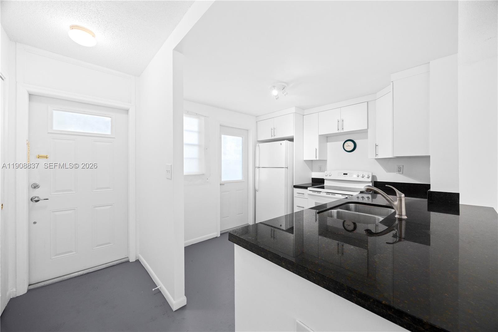 MEADOWBROOK TOWERS CONDO - Residential