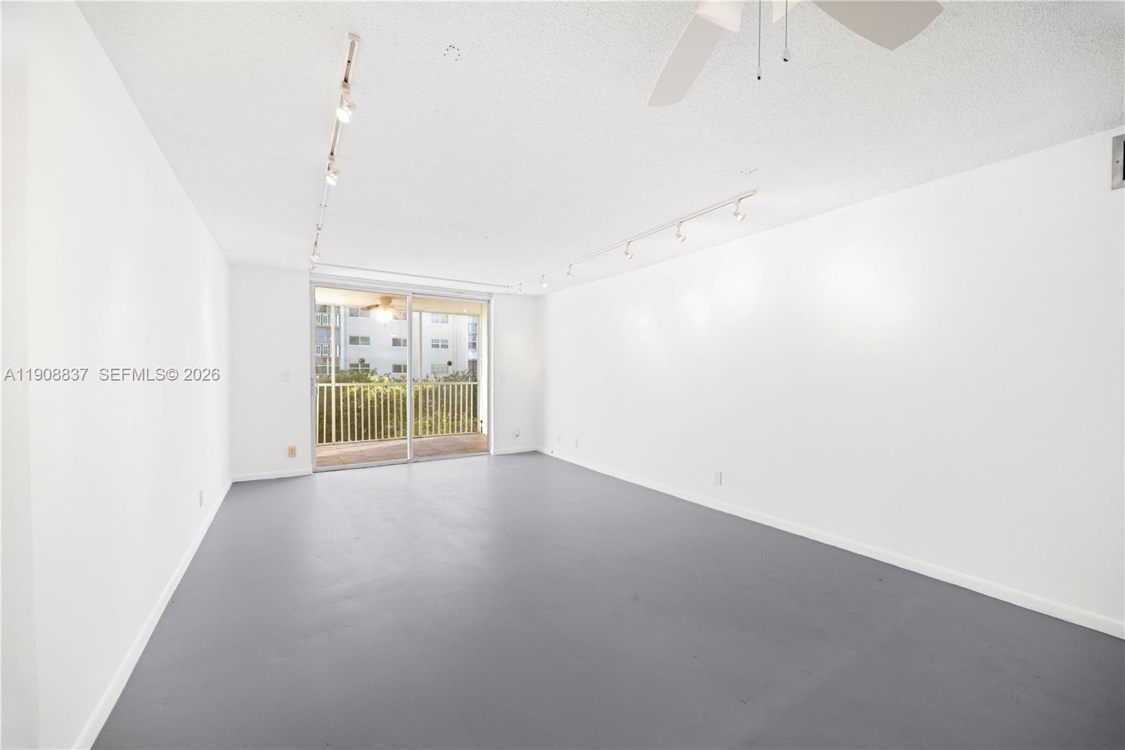 MEADOWBROOK TOWERS CONDO - Residential