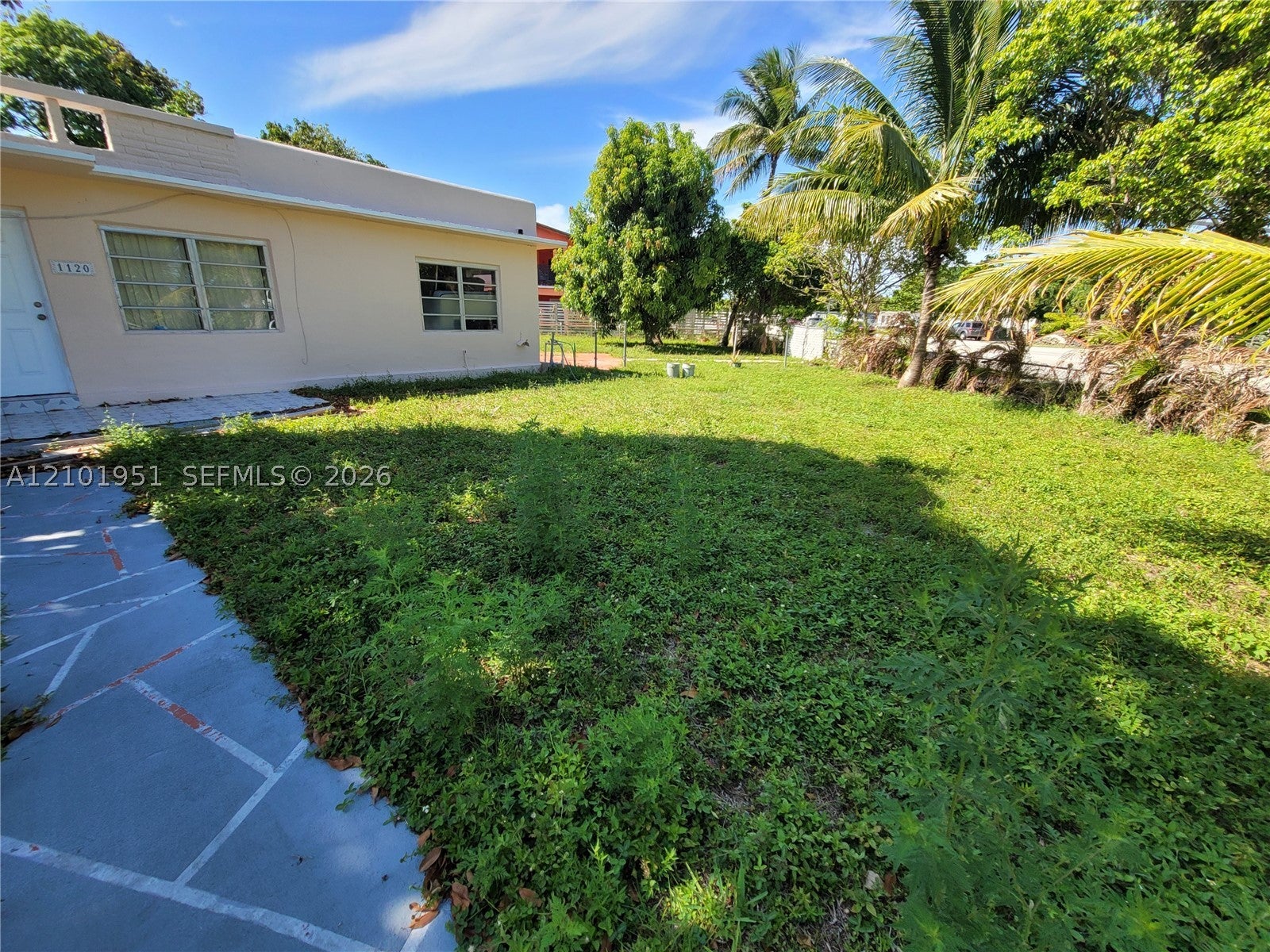 1120 E Le Jeune Road