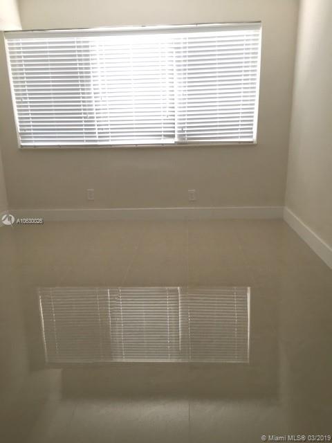 BISCAYNE BCH SUB - Residential Lease