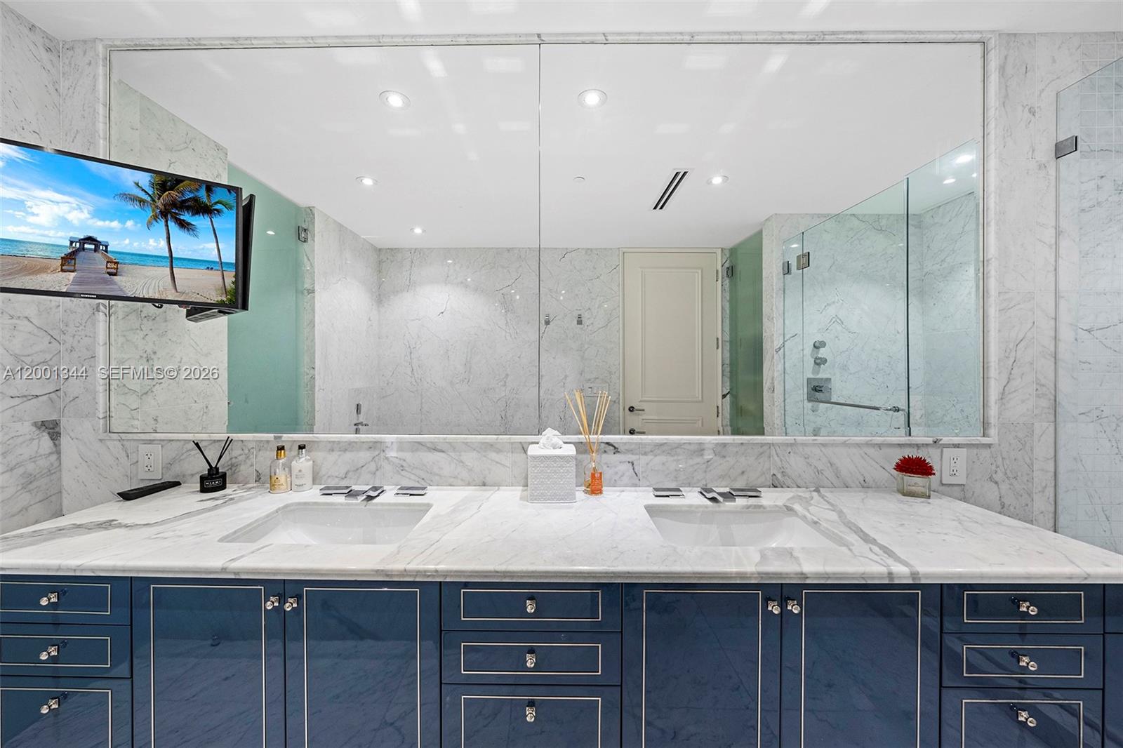 ALTOS DEL MAR NO. 5 - Residential