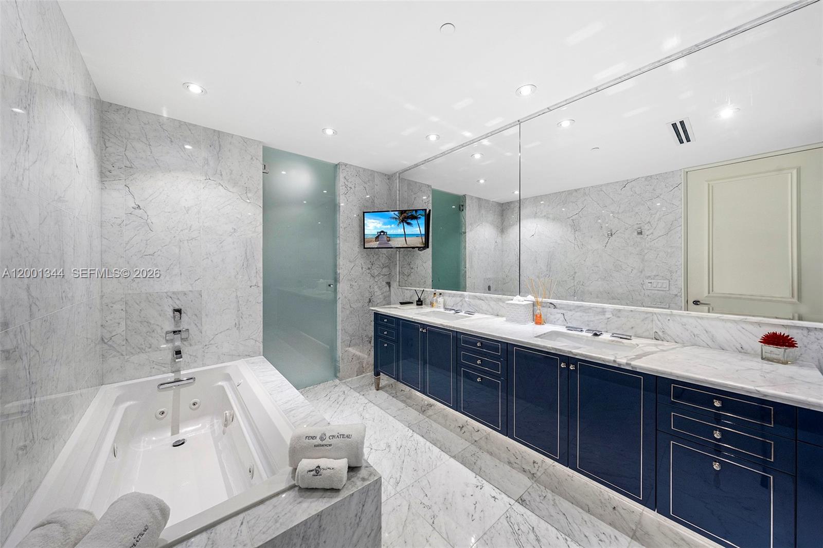 ALTOS DEL MAR NO. 5 - Residential