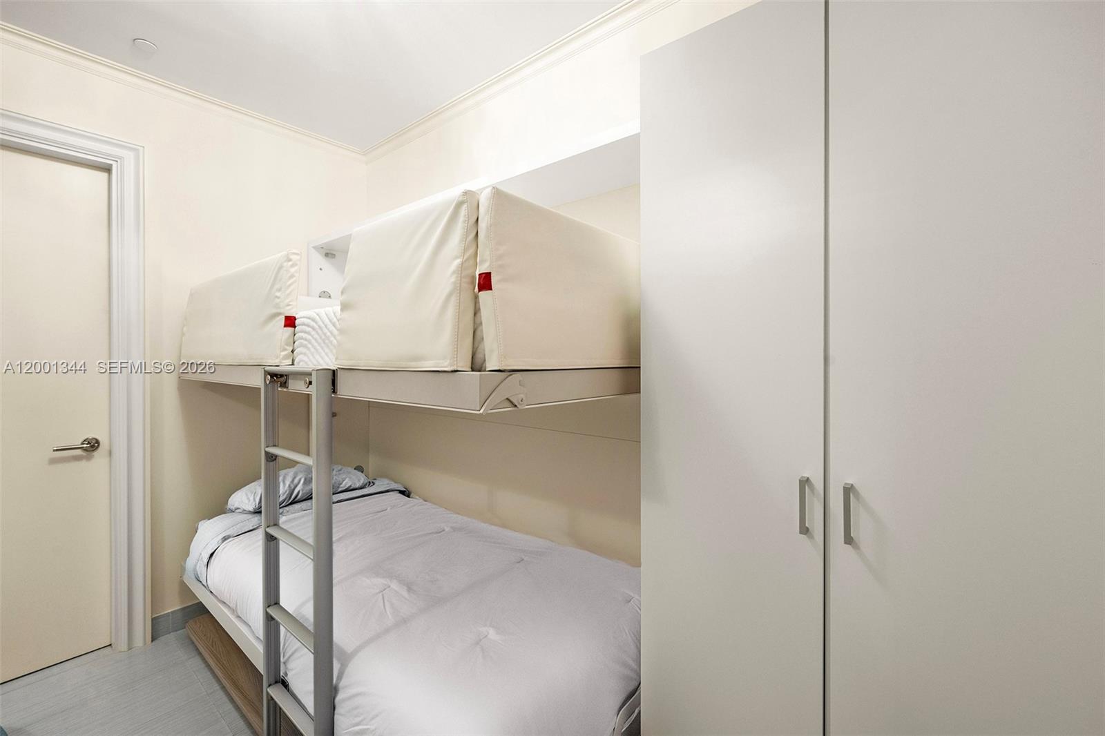 ALTOS DEL MAR NO. 5 - Residential