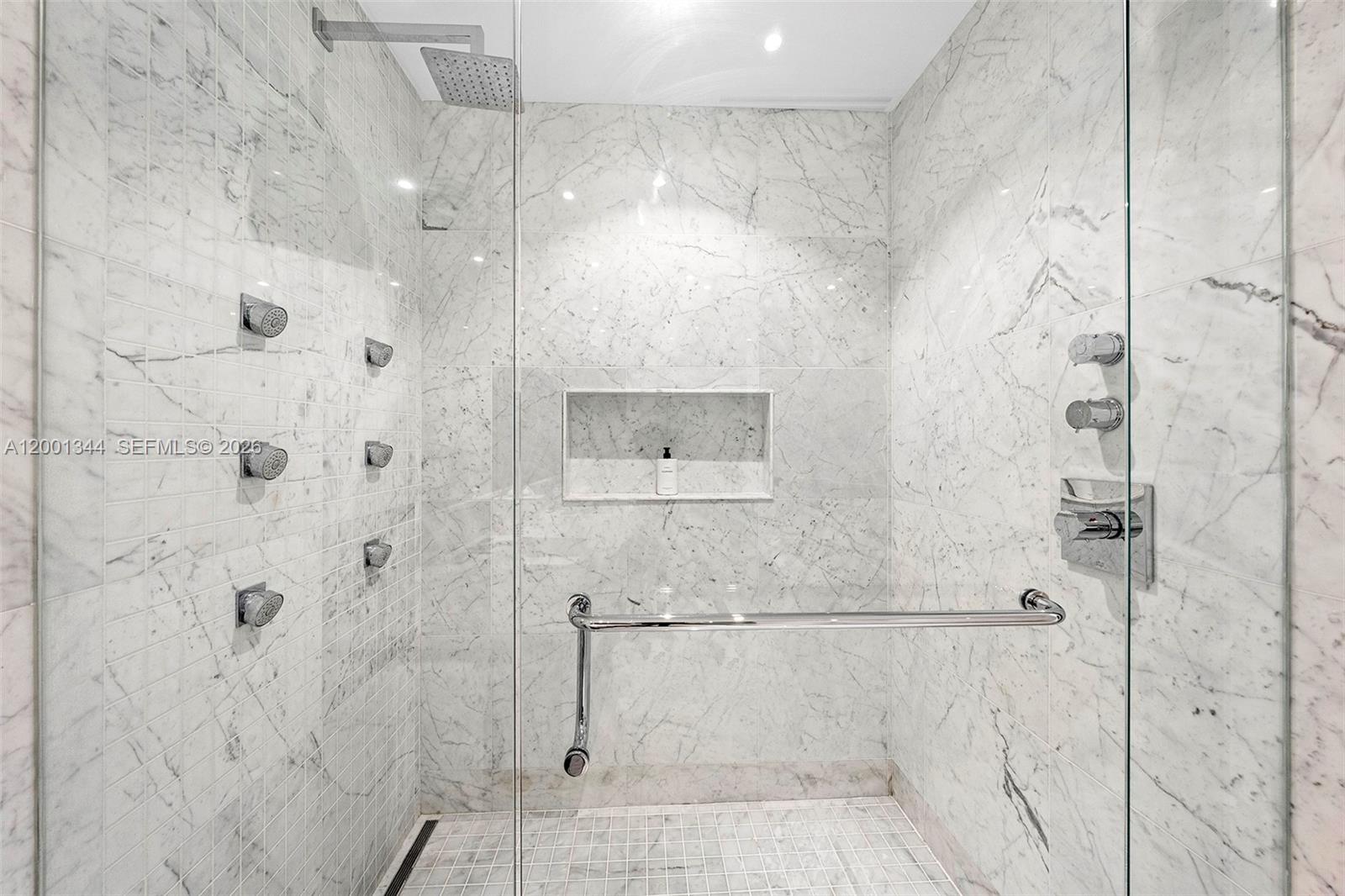 ALTOS DEL MAR NO. 5 - Residential